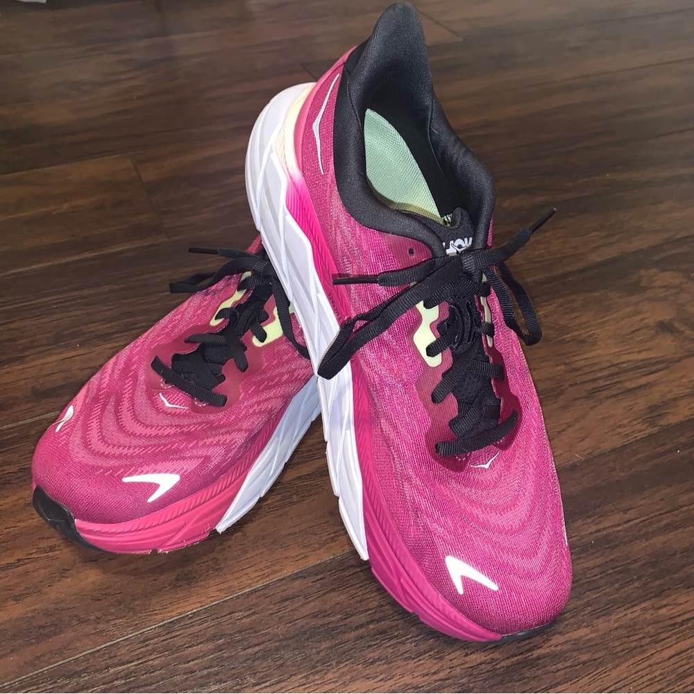 HOKA Arahi 6 Women’s